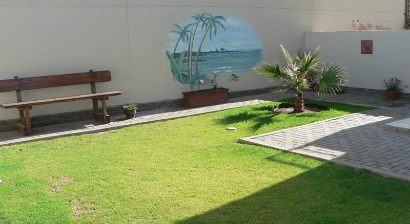 Vogelstrand Guesthouse Swakopmund Bagian luar foto